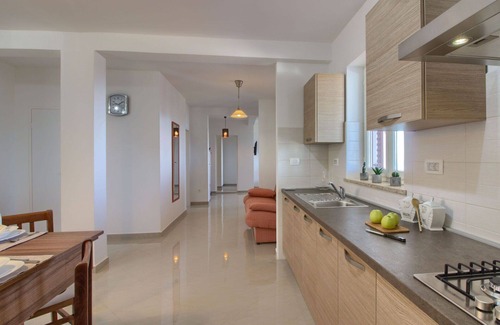 Brovinje House | Inviting Private Villa with Pool, Ocean Views & Pet-Friendly
