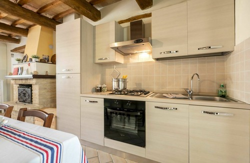 Casinina House | Inviting Private Villa with Pool, Hot Tub & Scenic Views
