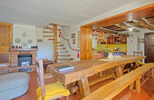 San Pietro a Cegliolo Villa | Private Villa with Pool, WIFI & Breathtaking Views near Cortona