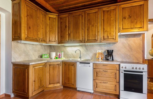 Predslav Villa | Private Villa for 8 with Pool, WiFi, and Pet-Friendly Options