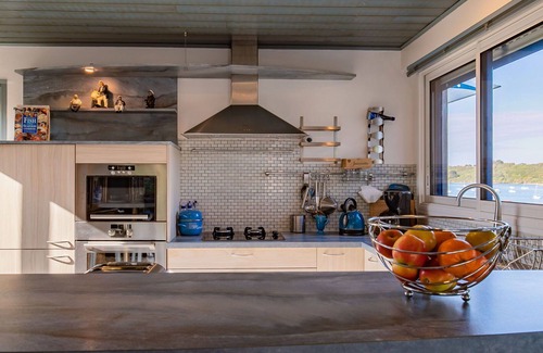 Berven House | Charming Oceanfront Villa for 4 with WIFI and Terrace