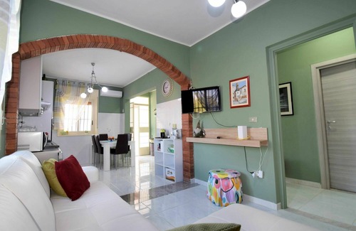 Augusta House | Inviting Private Villa with Pool, Pets Welcome & Ocean Views