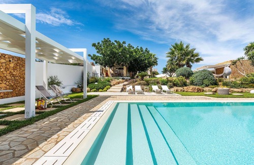 Marausa Villa | Private Villa for 10 with Pool, Ocean View & A/C