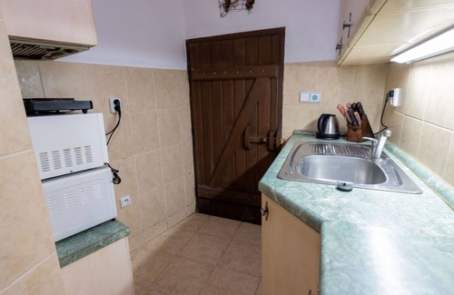 Dolni Vidim Villa | Private Villa for 6 with Lake View and Spa Amenities