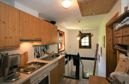 Voels House | Inviting Private Villa: Ideal for 5 with Panoramic Views