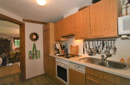 Voels House | Inviting Private Villa: Ideal for 5 with Panoramic Views