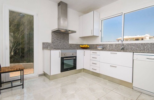 Betlem de Marina Villa | Inviting Private Villa with Pool, A/C and Ocean View
