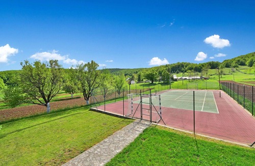 Krivi Put House | Inviting Villa with Pool, Ocean View & Pet-Friendly Options