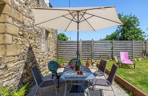 Crozon House | Inviting Private Villa for 5 with Oceanfront Views & WIFI