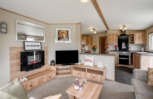Nairn House | Private Villa with Pool, WIFI, and Oceanfront Terrace