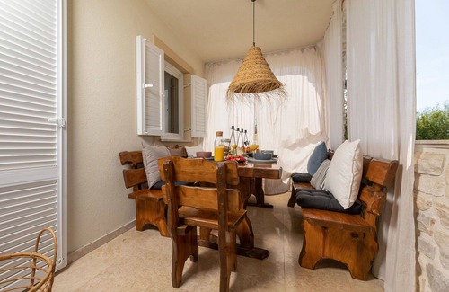 Polje Villa | Beautiful private villa for 7 guests with private pool, A/C, WIFI, TV, terrace and pets allowed