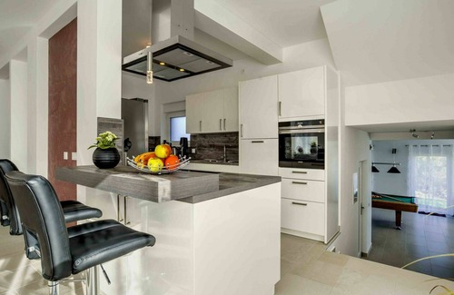 Pobri House | Private Villa for 16 with Pool, Hot Tub & Ocean View