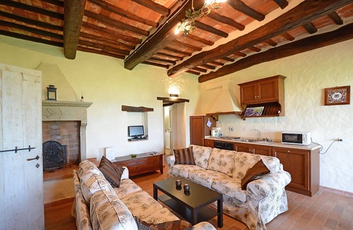 Arezzo Villa | Private Villa with Pool & Panoramic Views – Guest Rated 10/10