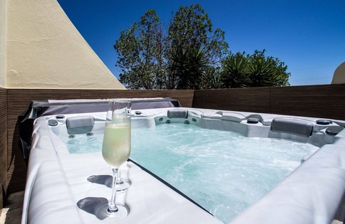 Sargacal House | Cozy Private Villa with Pool and Ocean Views for 4 Guests