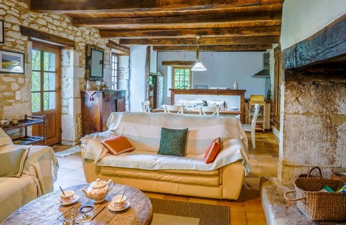 Sainte-Croix House | Inviting Quercy House with Pool, Close to Montcuq