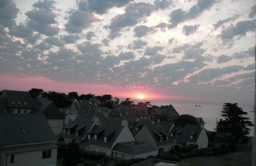 Rotheneuf-Le Pont Apartment | Renovated Apartment with Sea View, Steps from the Beach