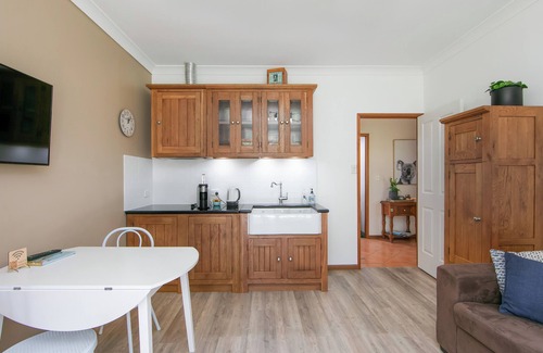 Yamba Apartment | Idyllic Retreat with Ocean Views and Top-Rated Amenities