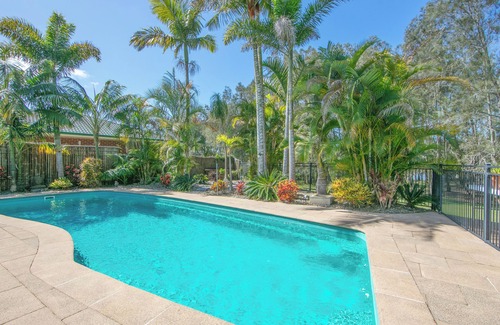 Yamba Apartment | Idyllic Retreat with Ocean Views and Top-Rated Amenities