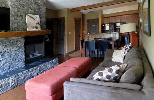 East Kootenay House | Idyllic Radium Mountain Escape: 2 Br Condo with Spa & Pool