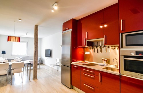 Santander Apartment | Refurbished Flat Steps from Sardinero Beach with Ocean View