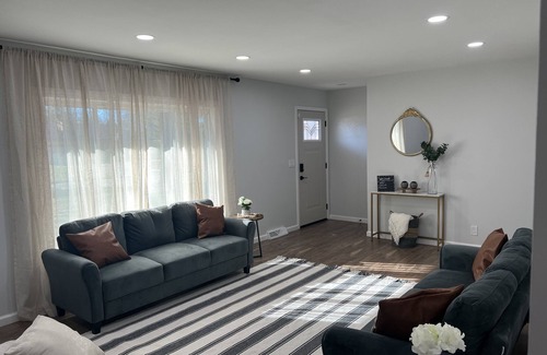 Southwyck House | Idyllic Retreat by Golf Course with Pet-Friendly Amenities