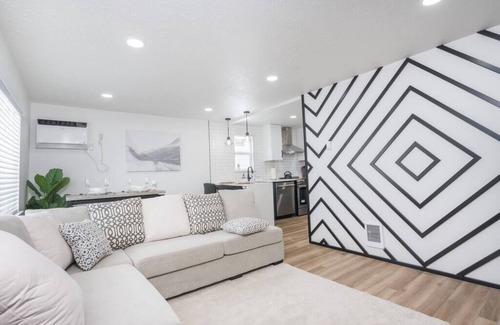 Spokane Valley House | Inviting Remodeled Home with Hot Tub & 10/10 Guest Rating