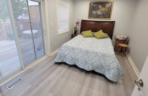 Ramara Cottage | BEAUTIFUL RENOVATED 2 BEDROOM INDIRECT WATERFRONT COTTAGE ON LAKE DALRYMPLE
