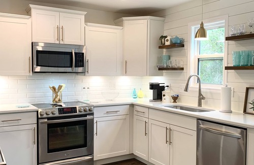 Gulf Breeze House | Renovated Townhouse with Spectacular Sound Views & Spa
