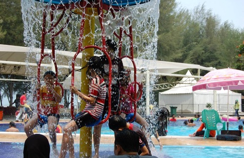 Endah Apartment | Serene Seaside Resort with Spa and Hot Tub for Relaxation