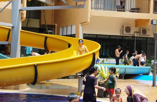 Endah Apartment | Serene Seaside Resort with Spa and Hot Tub for Relaxation