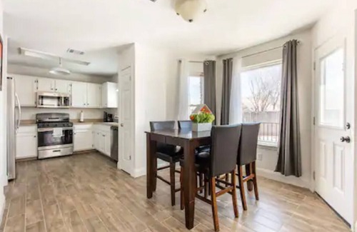 Round Rock House | Tranquil Resort Home with Pool and Lake View Amenities