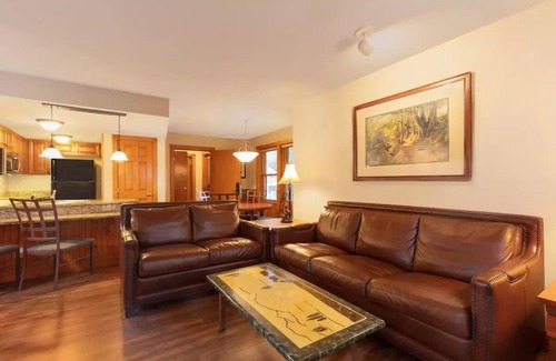 Gatlinburg Resort | Relaxing Resort with Jacuzzi, Close to Gatlinburg Attractions