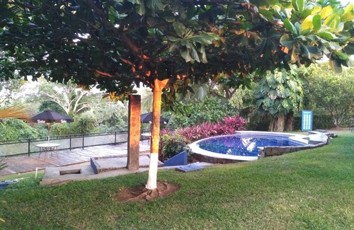Las Lomas House | Inviting Mountain View Retreat with Pool and Spa Amenities
