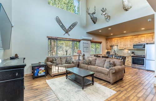 Old Station Cabin | Serene Retreat by Hat Creek: Fire Pits & Fishing Awaits