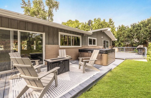 Glendale House | Riverside Retreat with Hot Tub, Game Room & Dining Space