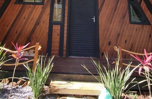 Nova Petropolis Cabin | Romantic Cabin with Hot Tub, Fireplace Near Downtown NP