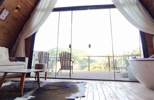 Nova Petropolis Cabin | Romantic Cabin with Hot Tub, Fireplace Near Downtown NP