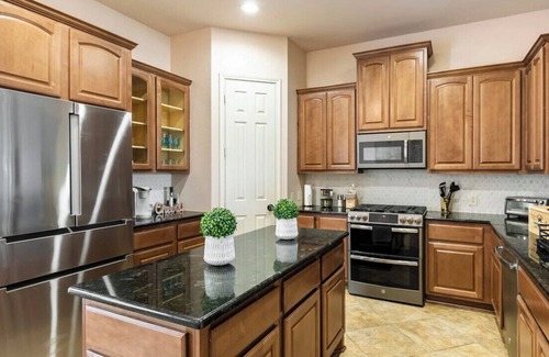Downtown Dallas House | Beautiful Rooftop Townhouse in Downtown Dallas! Across from the Farmers Market!