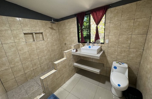 Suchitoto Bed & Breakfast | Tranquil Retreat Near Suchitoto Surrounded by Nature