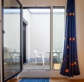 Kirchrode Apartment | Inviting Room with Balcony Overlooking Messe - Rated 9.4/10