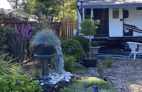 Campbell River House | Cozy RV with Oceanfront View and Private Patio Retreat