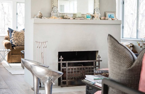 Noyack Cottage | Idyllic Sag Harbor Retreat Steps From the Water