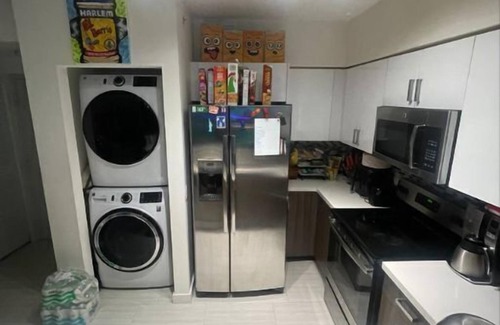 Edgewater Apartment | Beautiful Sanctuary in the heart of Midtown! Luxury1/1 with everything included!