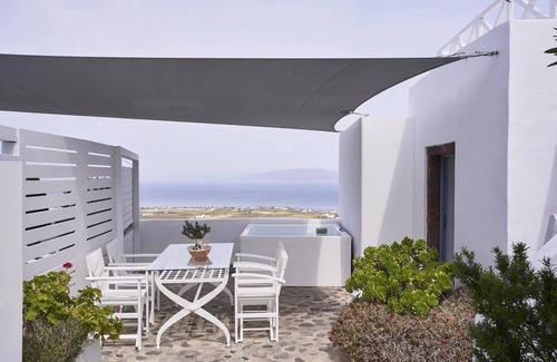 Finikia Villa | Elegant Fava Eco Villa with Caldera Sunset Views in Oia