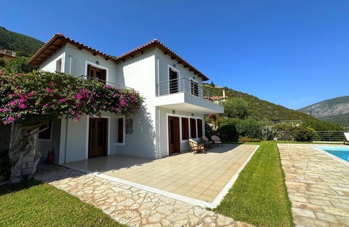 Melissopetra Villa | Inviting Villa Sunshine with Oceanfront Views & Private Pool