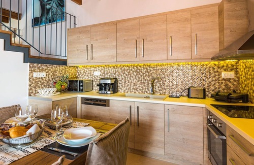 Saktouria Villa | Serene Oceanfront Retreat Near South Crete's Beautiful Beaches