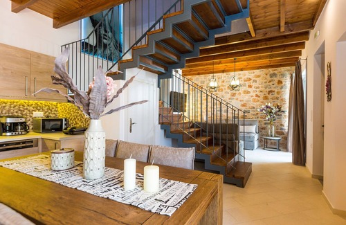 Saktouria Villa | Scenic Sea Views Near Clearwater's Southern Beaches