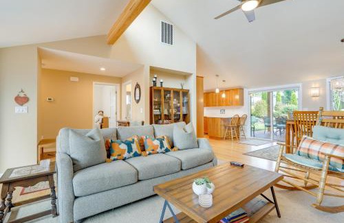 Arbor Heights House | Relaxing Seattle Home with Patio, 9 Mi to Downtown