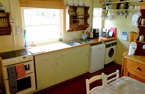 Newport Cottage | Coastal Self-Catering Cottage with Ocean View & Spa
