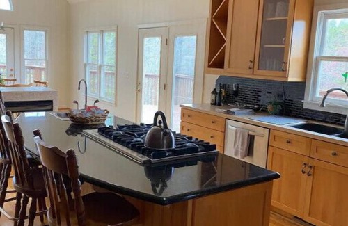 Pinnacle House | Serene Lake House Retreat: Perfect for Couples or Families